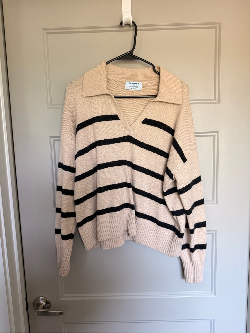 Old Navy Cream Sweater with Black Stripes V-Neck Collar
